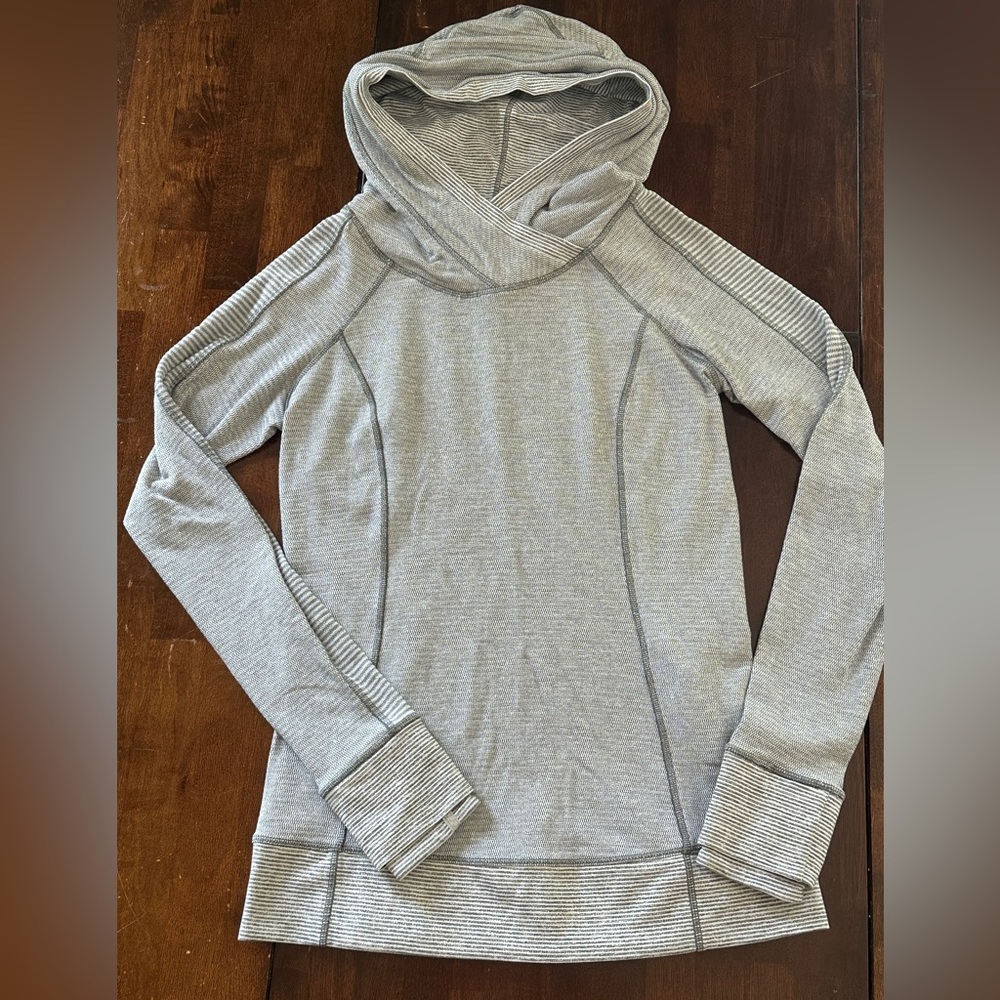Lululemon | Women’s Think Fast Hoodie Pullover Grey Stripe Athletic Workout Top